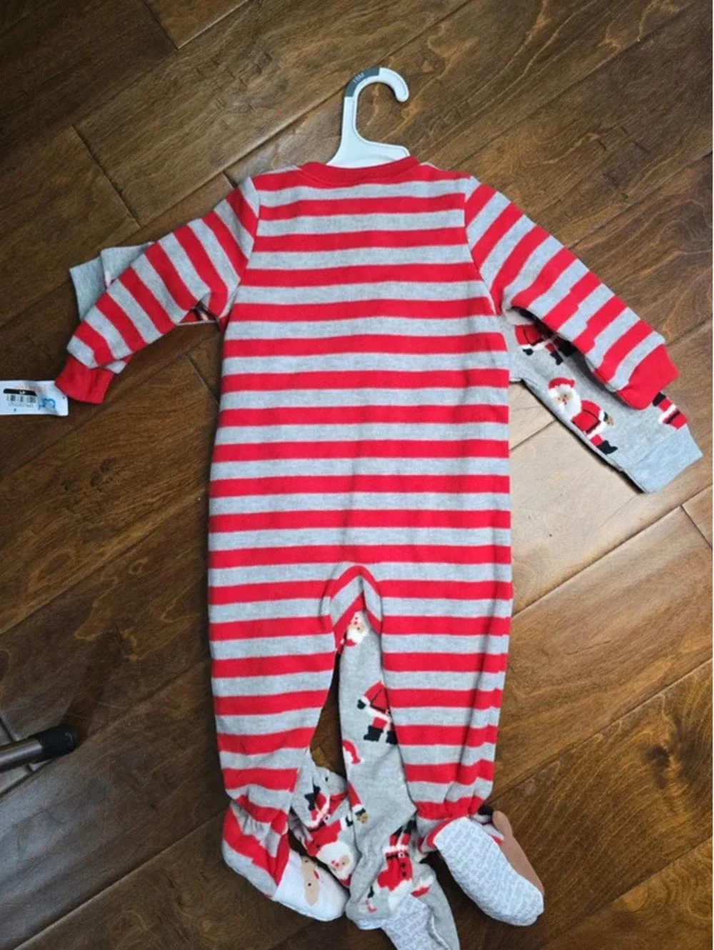 12m brand new christmas pajamas from carter's item 204G6